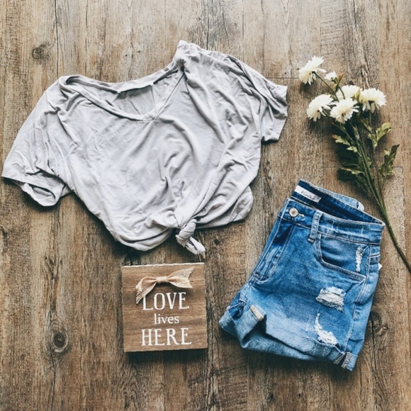 Double Zero Tops - 2/$20 ❤️ Double Zero Oversized Short Sleeve Tee